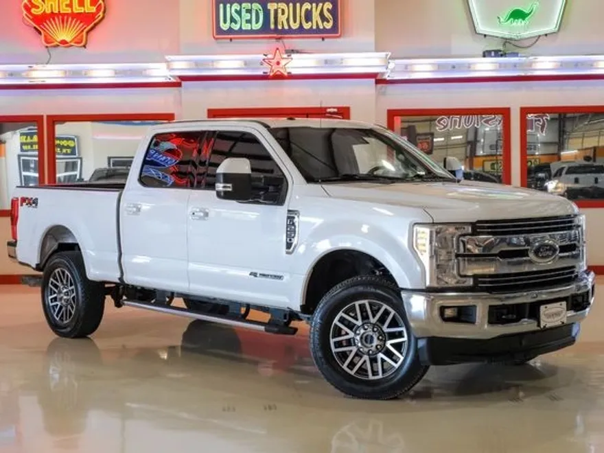 2017 Ford F-250 Lariat photo 1