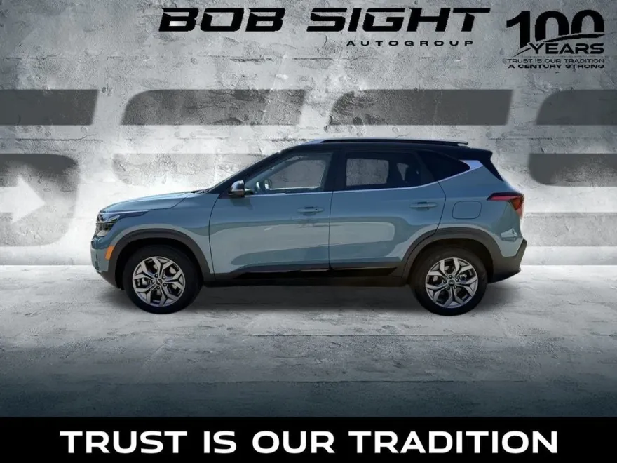 2024 Kia Seltos S photo 1