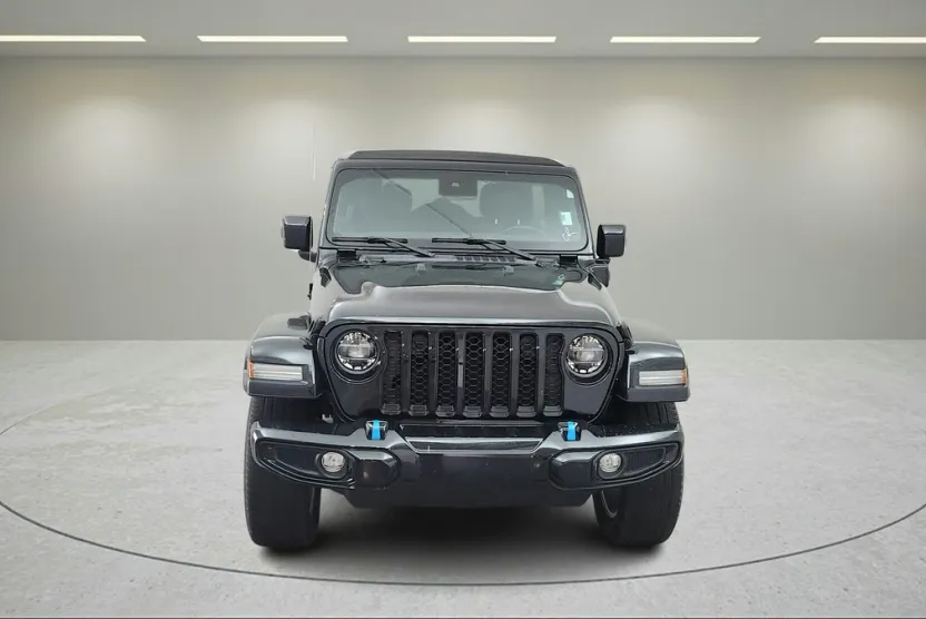 2022 Jeep Wrangler Unlimited Sahara High Altitude 4xe photo 2