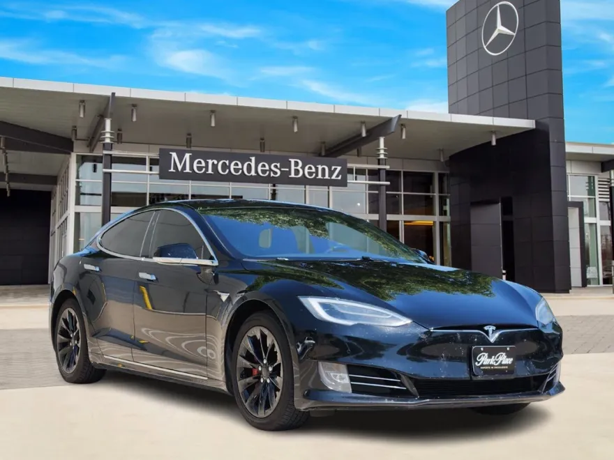 2019 Tesla Model S Long Range photo 1