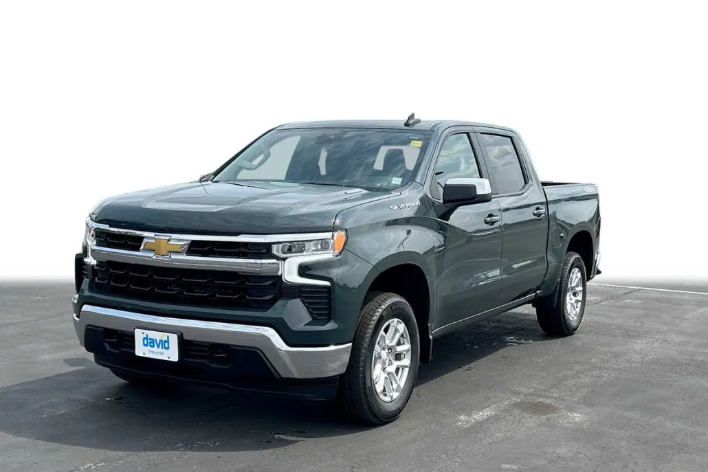 2026 Chevrolet Silverado 1500 LT photo 1