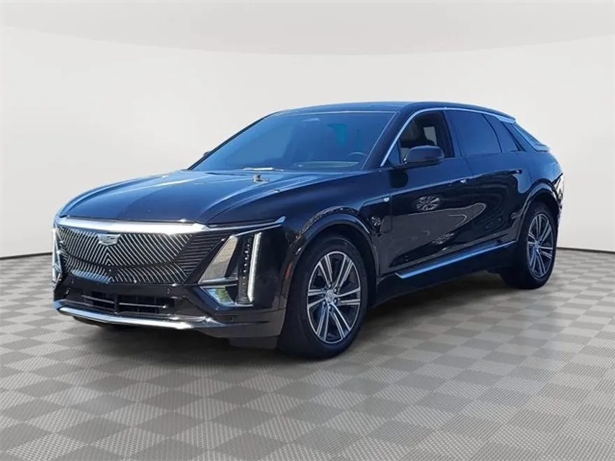 2024 Cadillac Lyriq Luxury photo 1
