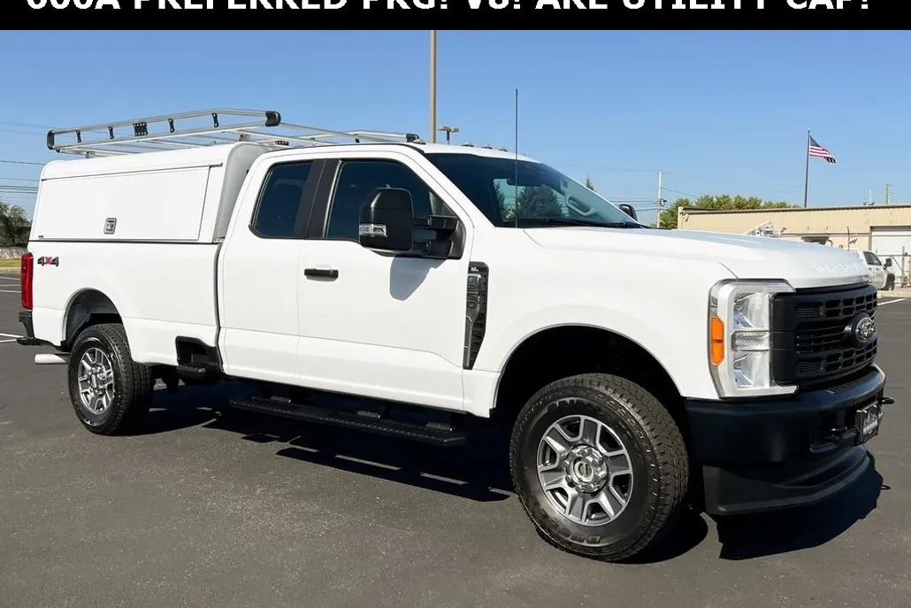 2023 Ford F-250 photo 1