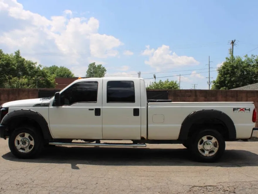 2011 Ford F-250 XLT photo 1