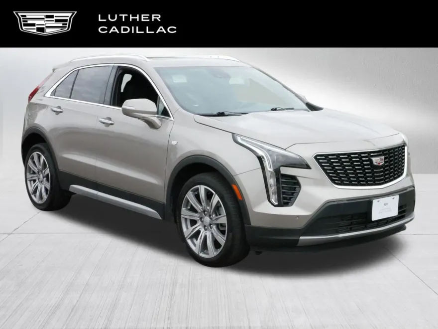 2023 Cadillac XT4 Premium Luxury photo 1