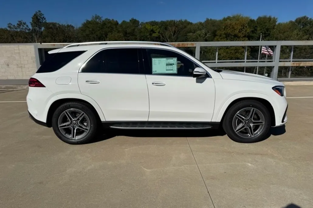 2026 Mercedes Benz GLE 450 4MATIC photo 1