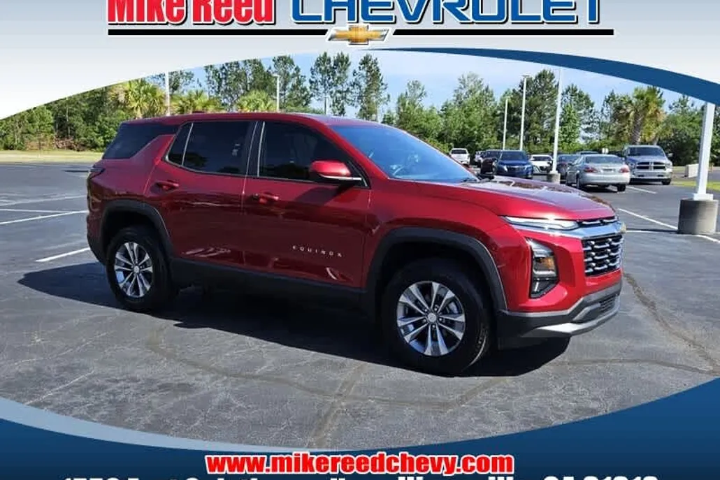 2025 Chevrolet Equinox LT photo 1