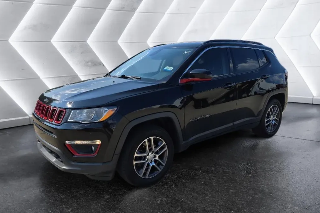2020 Jeep Compass Latitude photo 1
