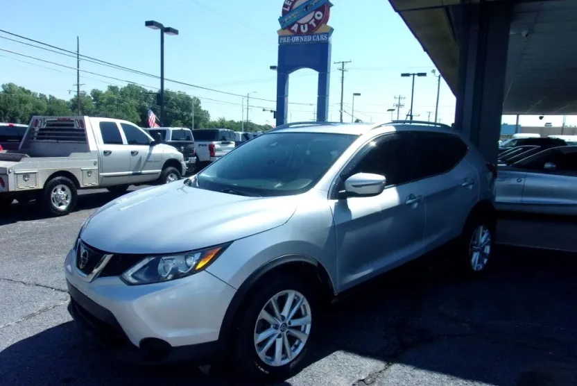2019 Nissan Rogue Sport SV photo 1
