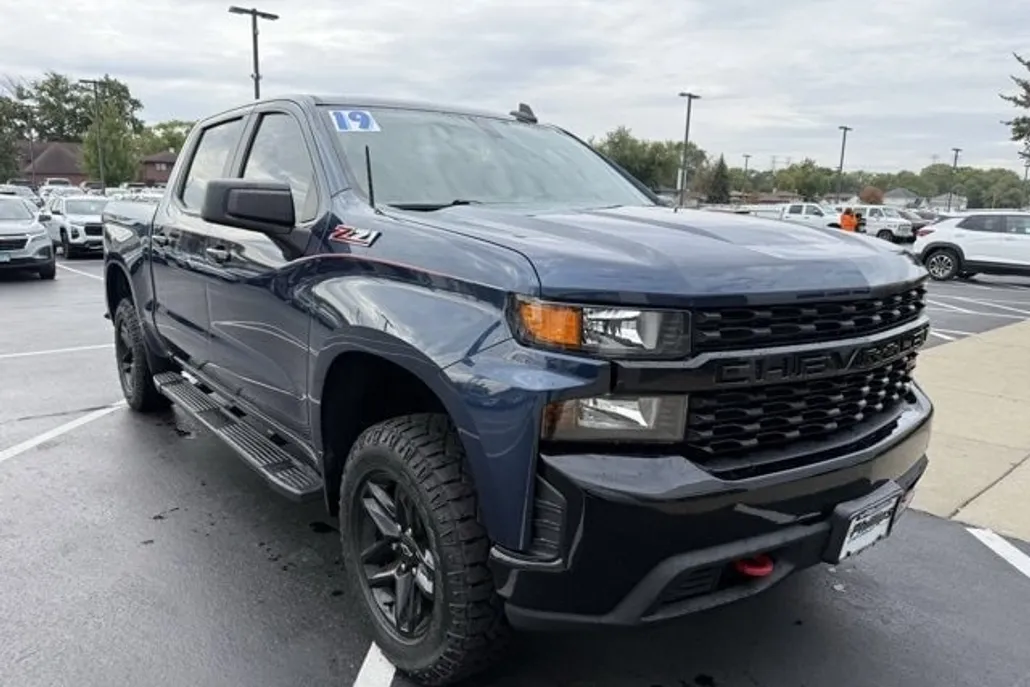 2019 Chevrolet Silverado 1500 Custom Trail Boss photo 1