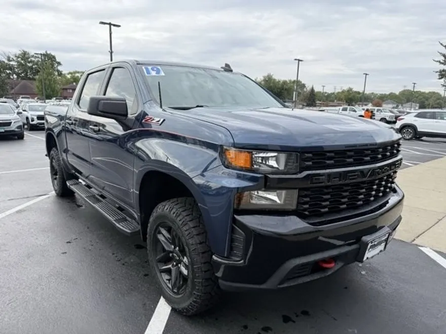 2019 Chevrolet Silverado 1500 Custom Trail Boss photo 1