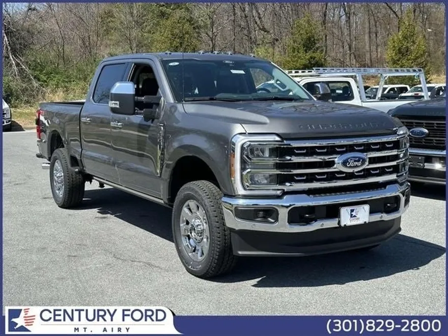 2025 Ford F-350 Lariat photo 1