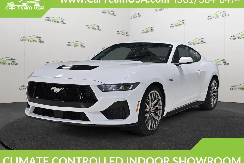 2024 Ford Mustang GT Premium photo 1