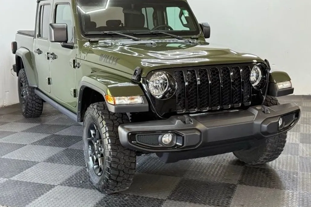 2023 Jeep Gladiator Willys photo 1