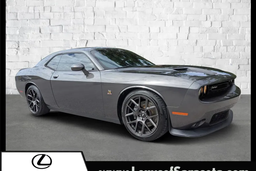 2018 Dodge Challenger R/T Scat Pack photo 1