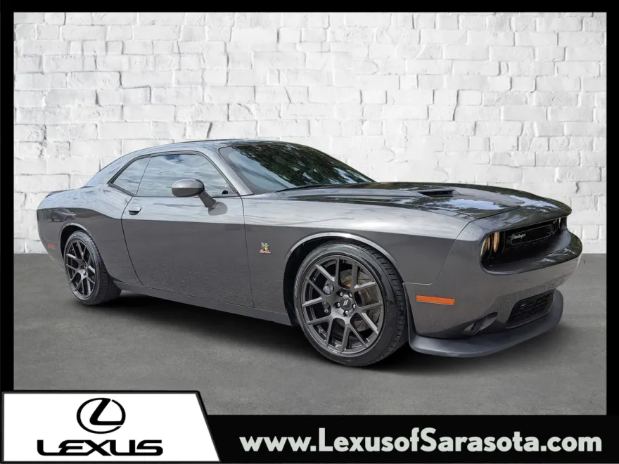 2018 Dodge Challenger R/T Scat Pack photo 1