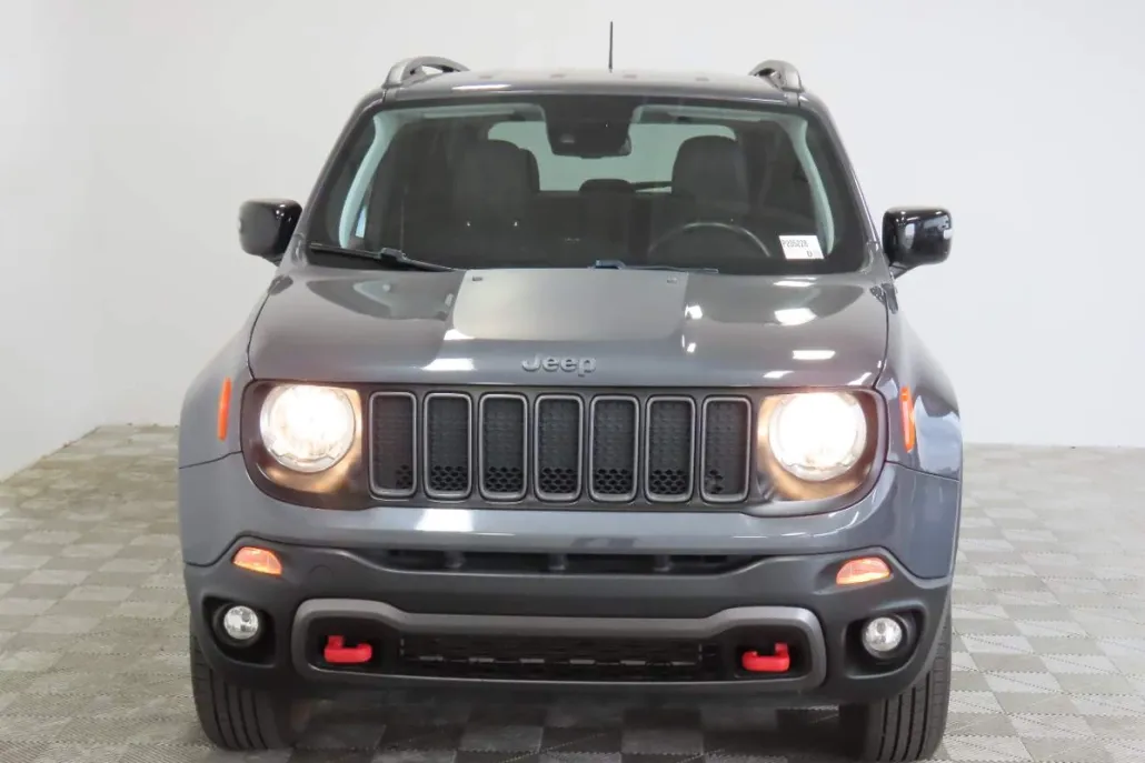 2022 Jeep Renegade Trailhawk photo 1