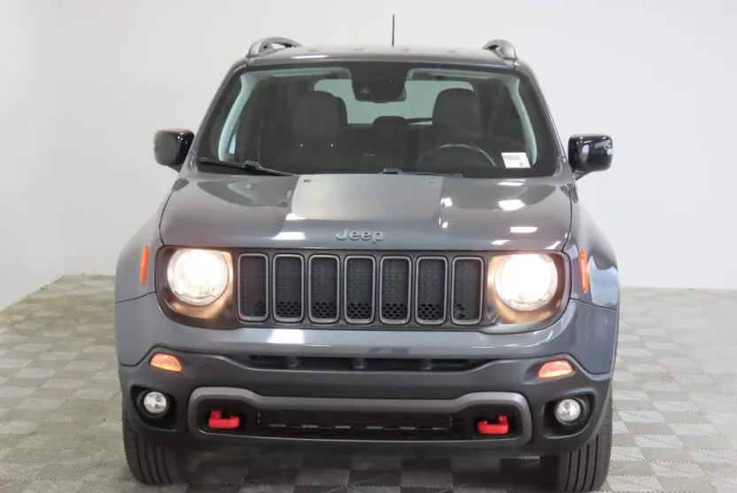 2022 Jeep Renegade Trailhawk photo 1