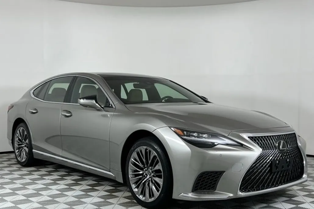 2022 Lexus LS 500 photo 1