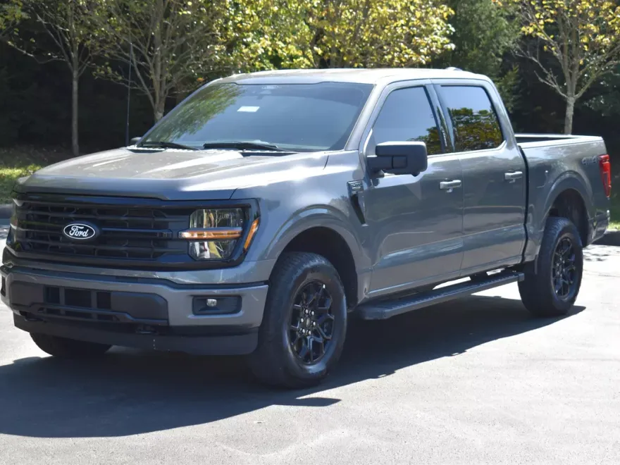 2024 Ford F-150 XLT photo 1