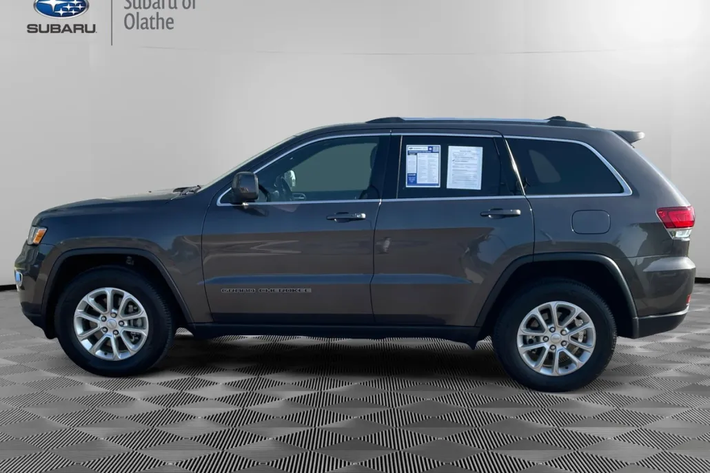2021 Jeep Grand Cherokee Laredo E photo 1