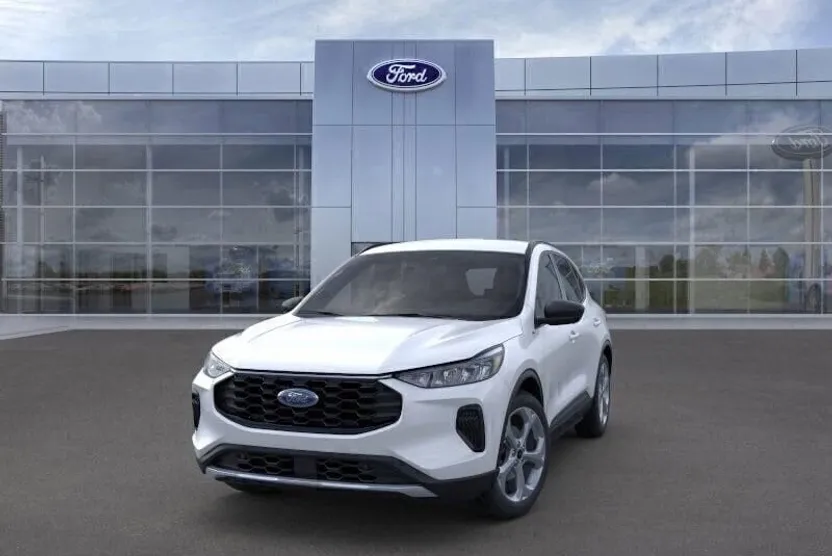 2025 Ford Escape ST-Line photo 1