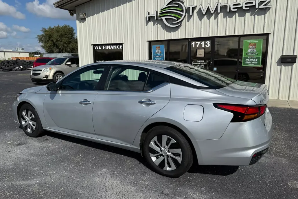2024 Nissan Altima 2.5 S photo 1