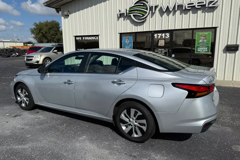 2024 Nissan Altima 2.5 S photo 1