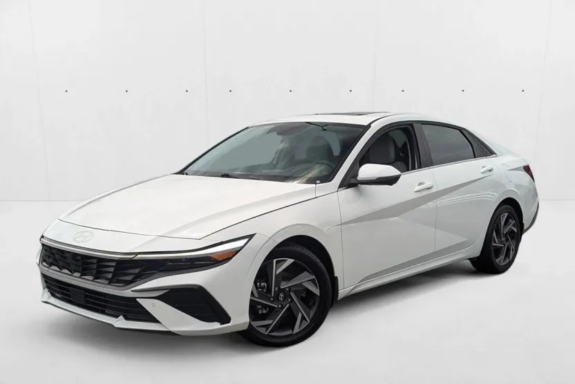 2024 Hyundai Elantra Limited photo 1