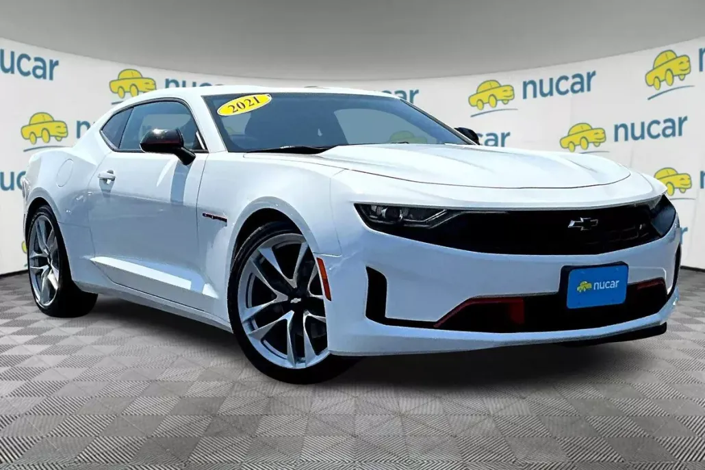 2021 Chevrolet Camaro 1LT photo 1
