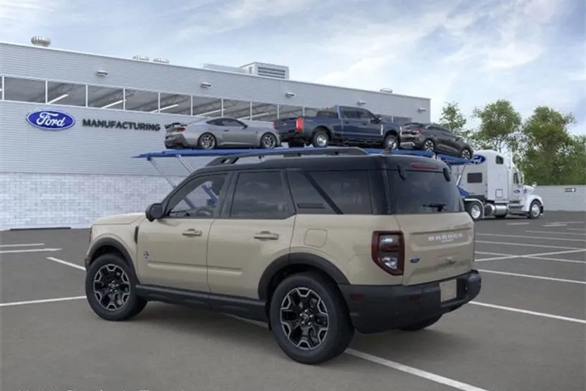 2025 Ford Bronco Sport Outer Banks photo 1