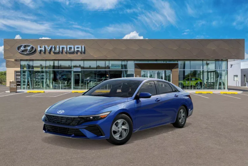 2025 Hyundai Elantra SE photo 1