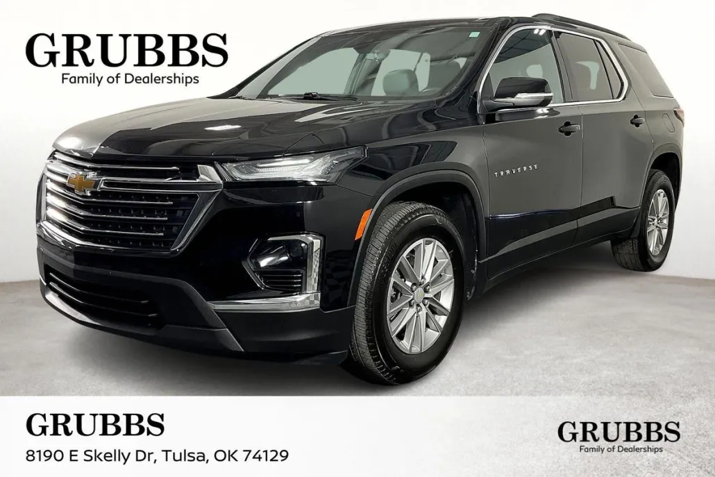 2022 Chevrolet Traverse Leather photo 1