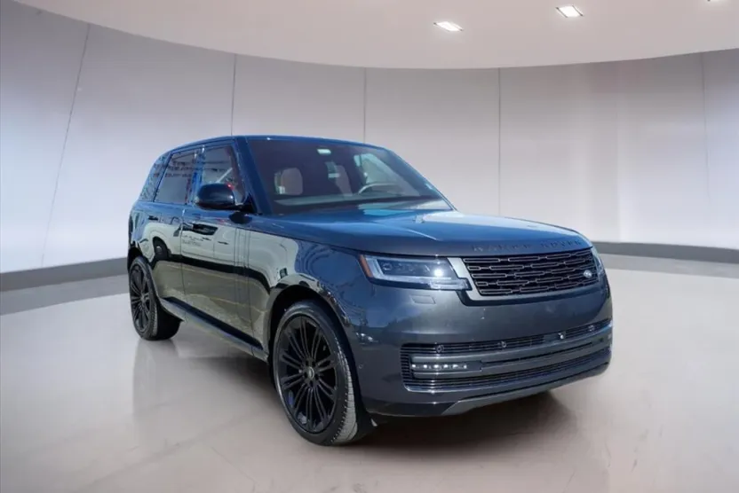 2024 Land Rover Range Rover SE photo 1