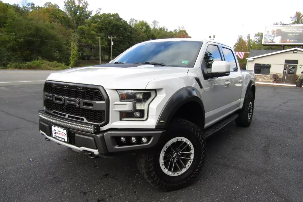 2017 Ford F-150 Raptor photo 1