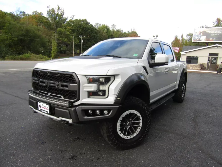 2017 Ford F-150 Raptor photo 1