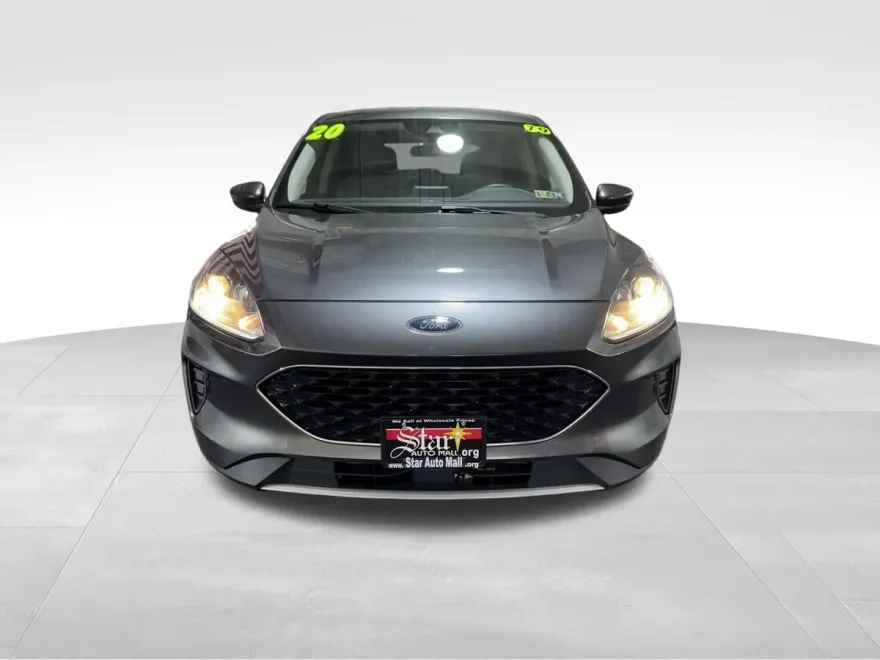 2020 Ford Escape SE photo 1