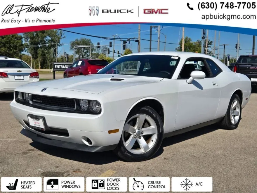 2010 Dodge Challenger SE photo 1
