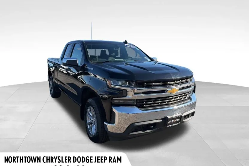 2019 Chevrolet Silverado 1500 LT photo 1