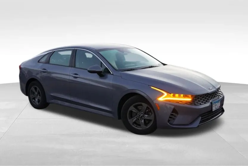 2021 Kia K5 LXS photo 1