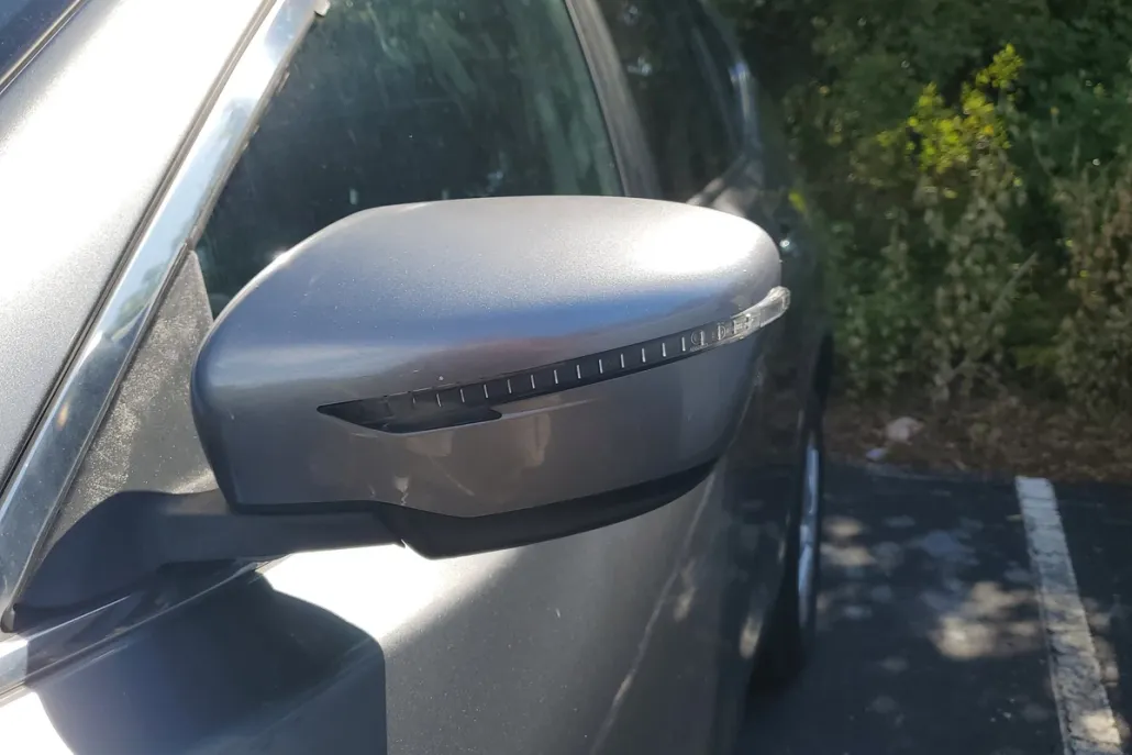2019 Nissan Rogue SV photo 1