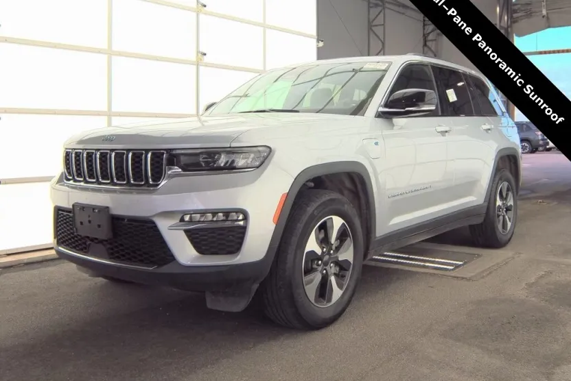 2024 Jeep Cherokee Limited 4xe photo 1