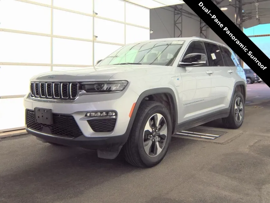 2024 Jeep Cherokee Limited 4xe photo 1