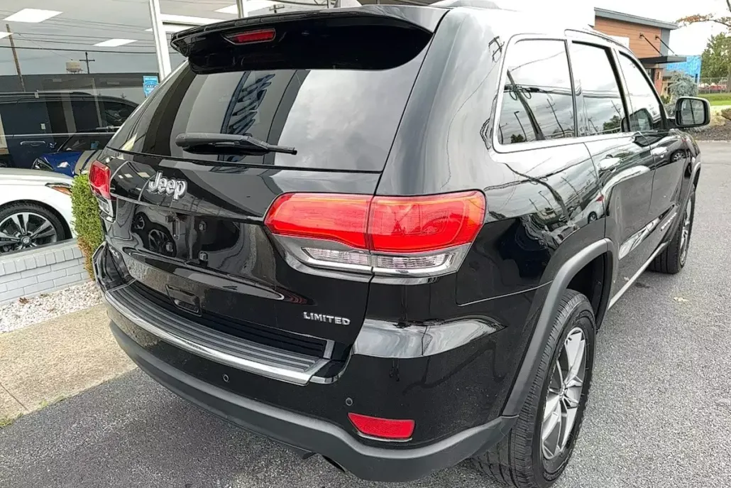 2018 Jeep Grand Cherokee Limited photo 1