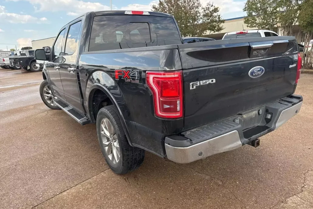 2017 Ford F-150 Lariat photo 1