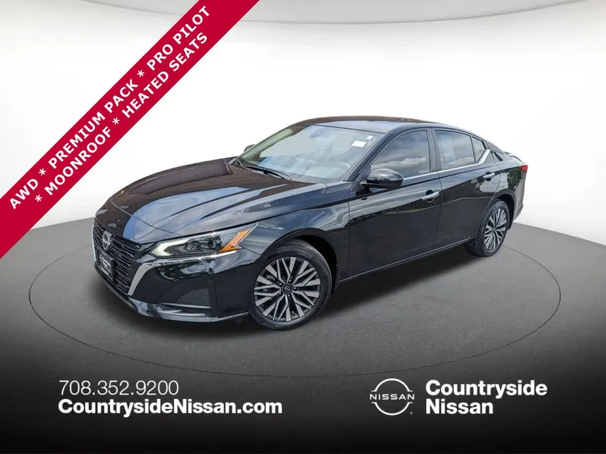 2024 Nissan Altima 2.5 SV photo 1