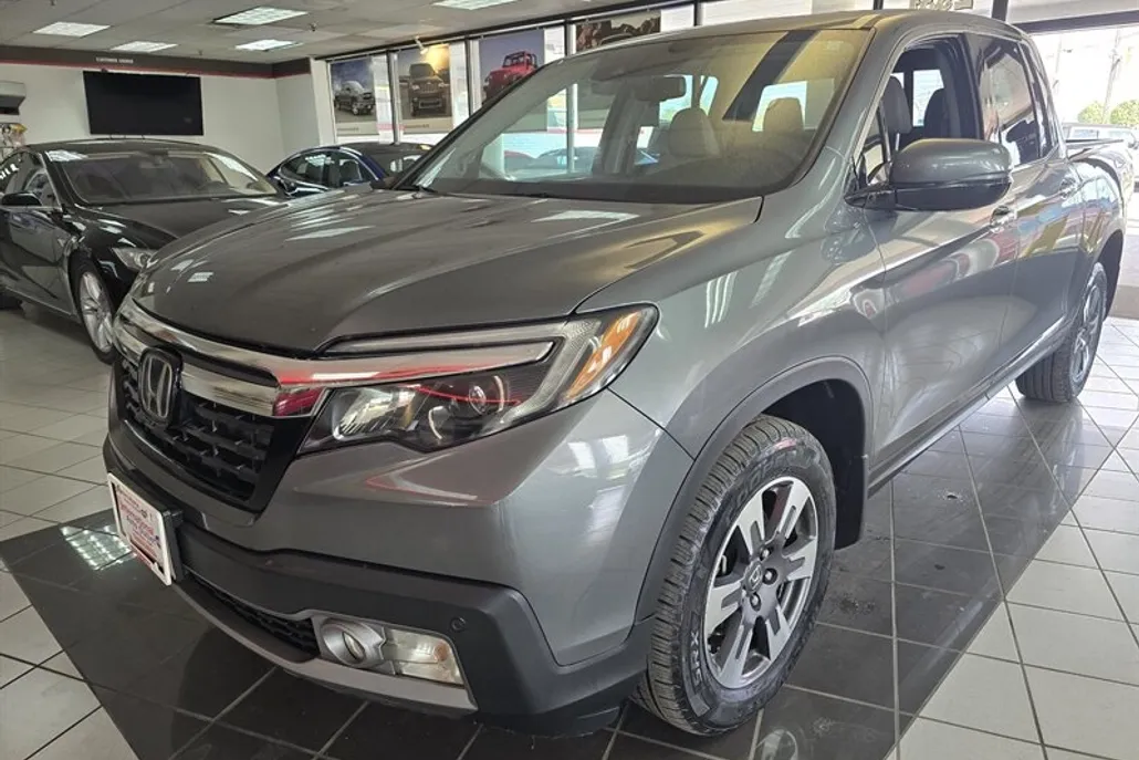 2019 Honda Ridgeline RTL-E photo 1