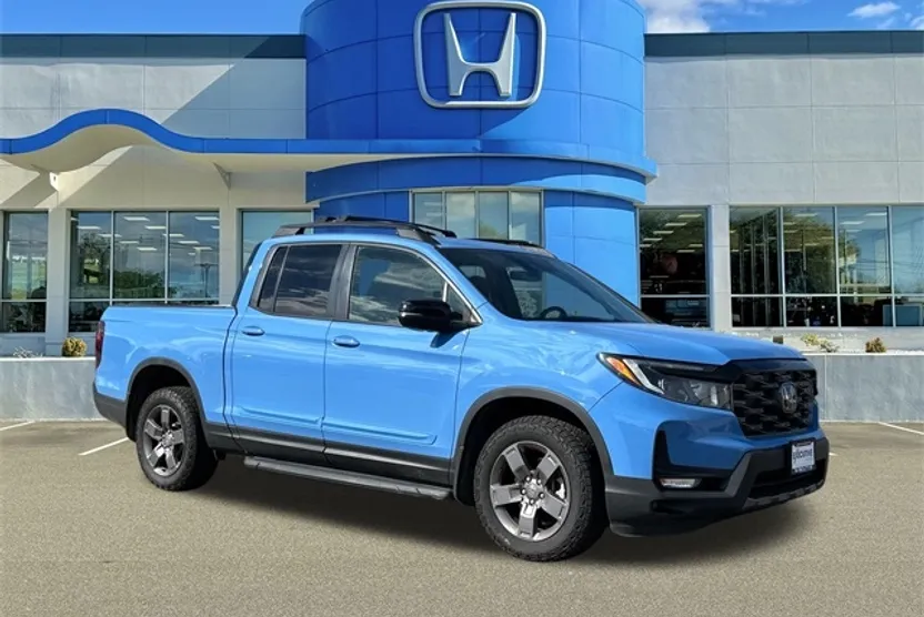 2024 Honda Ridgeline TrailSport photo 1
