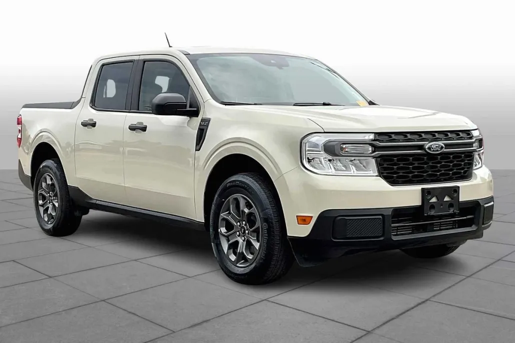 2024 Ford Maverick XLT photo 1