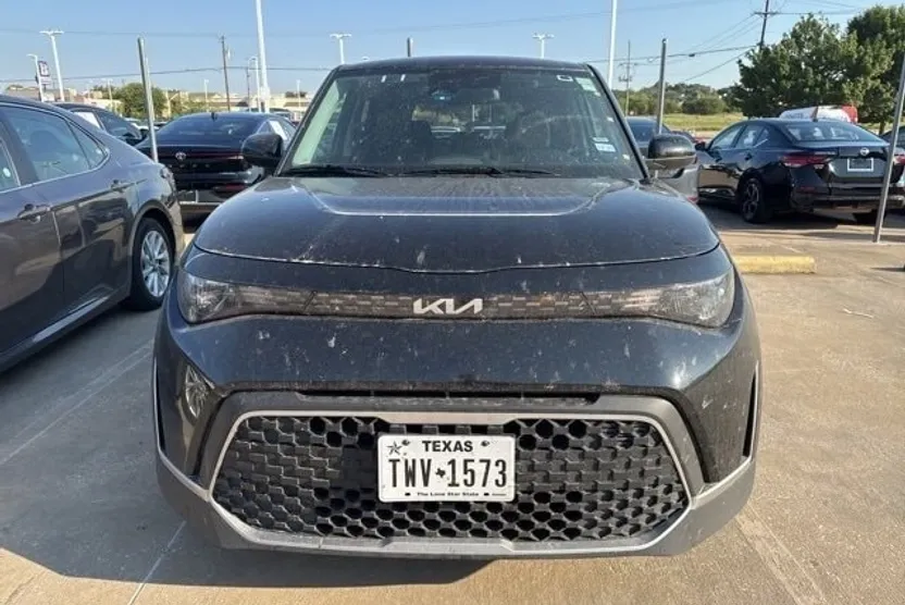 2024 Kia Soul LX photo 1